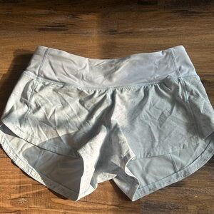 Size 0 2.5 inch Lululemon speed up shorts